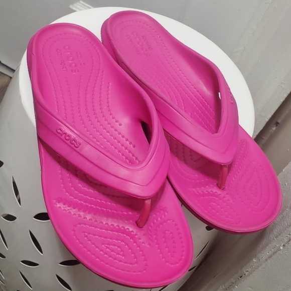 Crocs Unisex Pink Classic Flip Flop M'S 6 & W'S 8🌴 - Picture 4 of 8
